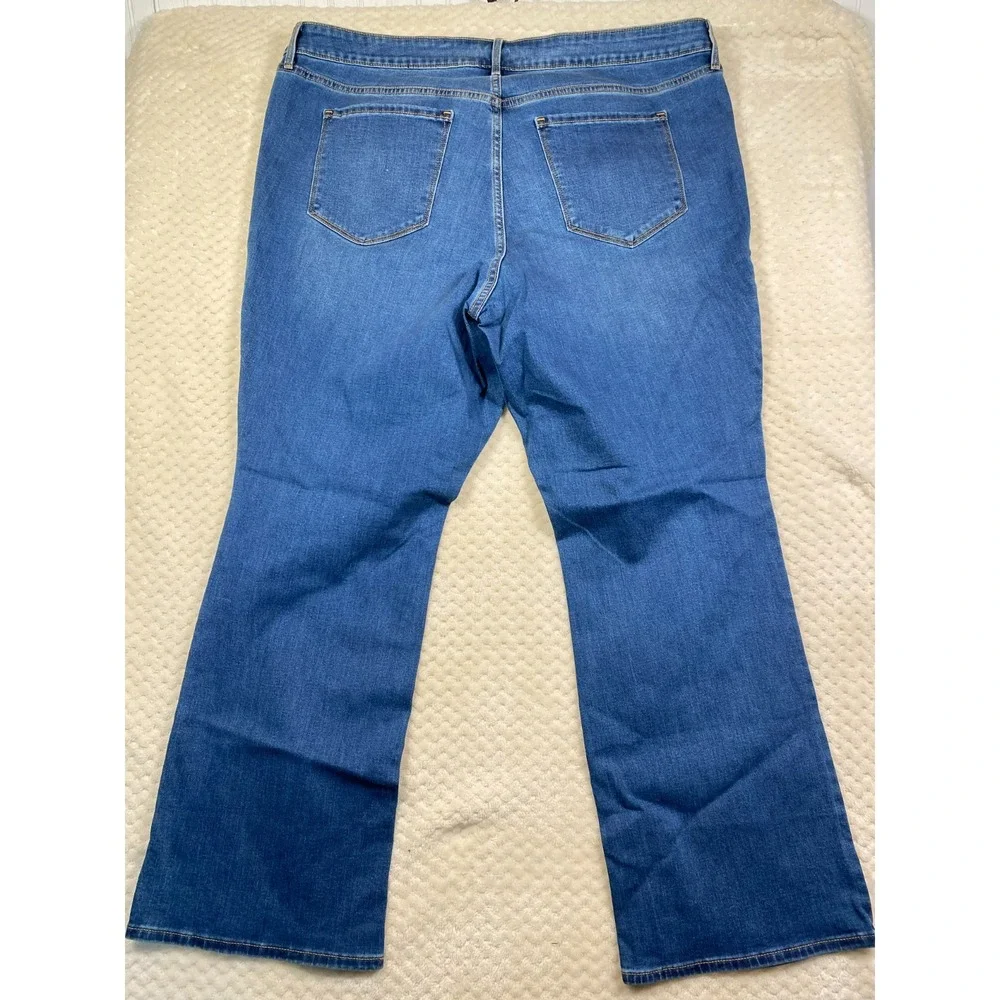 Old Navy Jeans Women’s Size 24 Mid-Rise Kicker Boot-Cut Blue Jeans Stretch NWT
